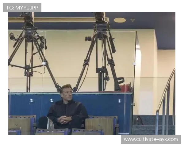 中国足球联赛激烈角逐展开，新赛季各队备战情况和球员转会动态一览