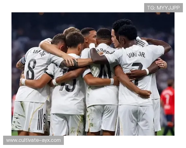 欧冠焦点战引爆全场豪门对决悬念升级球迷热议裁判判罚风波再起