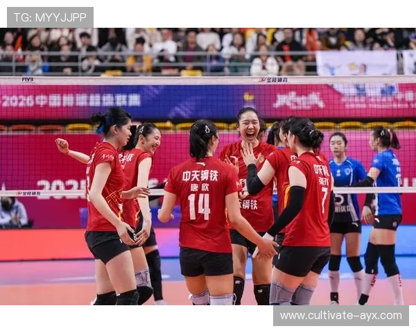 中国女排全力备战巴黎奥运会 新阵容亮相引期待