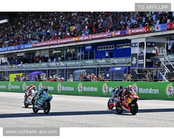 MotoGP赛场激战再升级新星崛起与豪强对决引发全球车迷热议